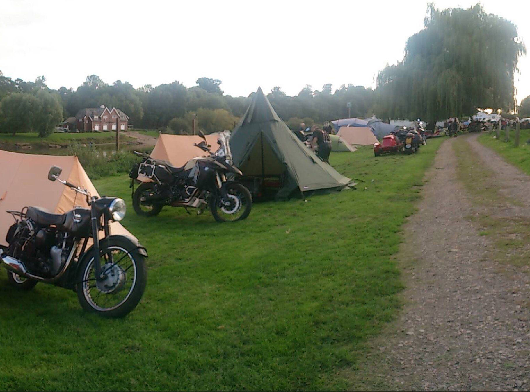 Lower Lode riverside camping and caravan site for moterbike rallies near Tewkesbury, Gloucestershire
