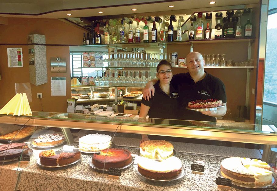 Familie  Osmicevic - Pächter des Café Panorama Erlangen
