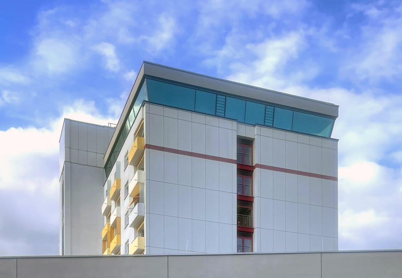 Wohnstift Rathsberg Erlangen - Auf dem linken Dach das Café Panorama