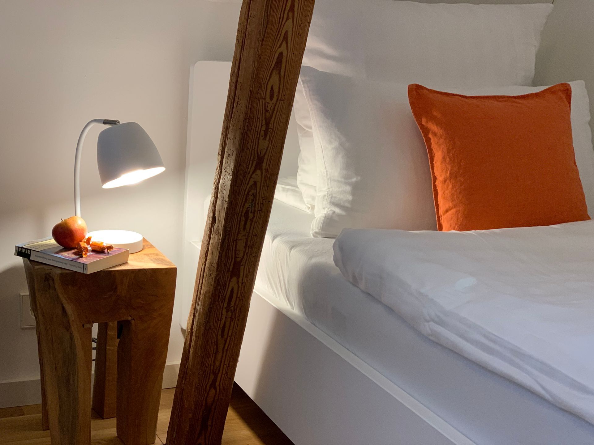 Schlafzimmer mit Einzelbett Ferienhaus Peerhus Katingsiel