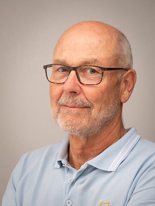 Dr. med. Franz Bauer Zu sehen ist Dr. med. Franz Bauer