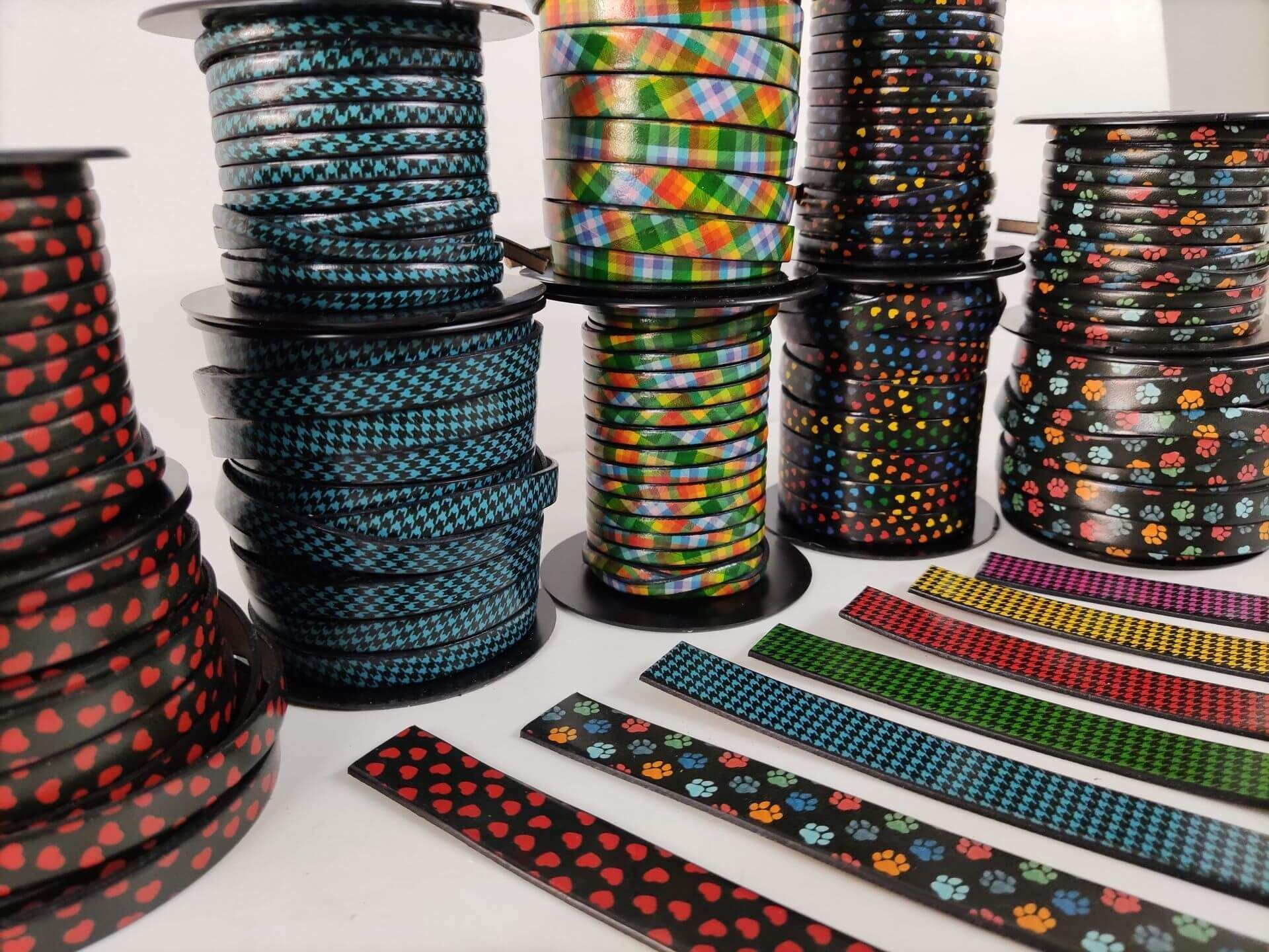 Printed flat leather strip