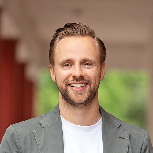 Dr. David Bausch