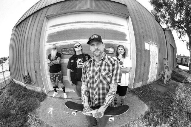 Mike V and the Rats, ready to GO