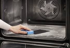 nettoyer le four par LES FEES DU RHIN