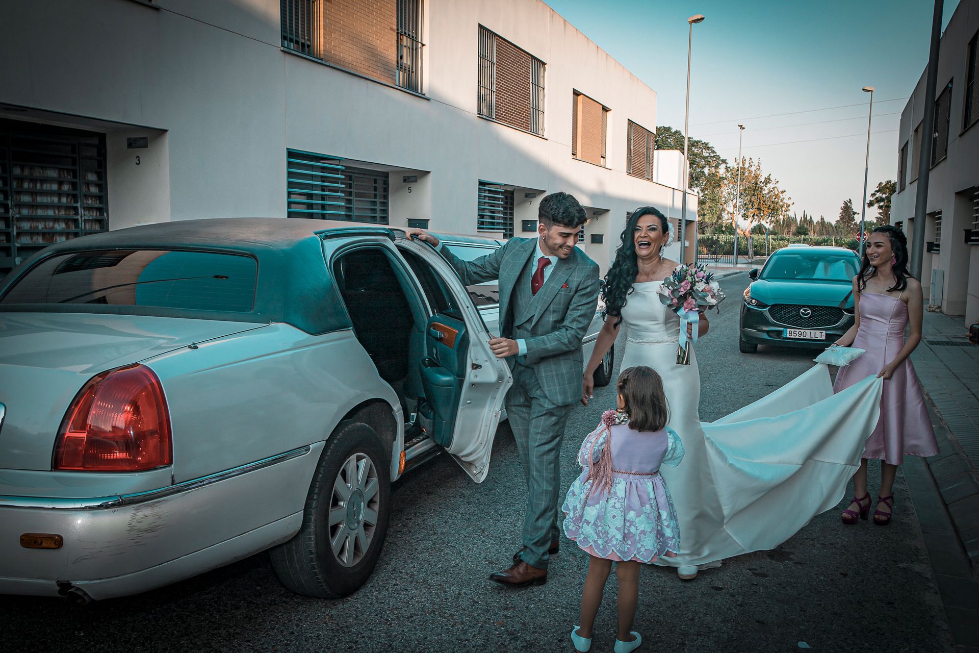 Milagros y Manuel: una Historia de Amor que Floreció en Triana