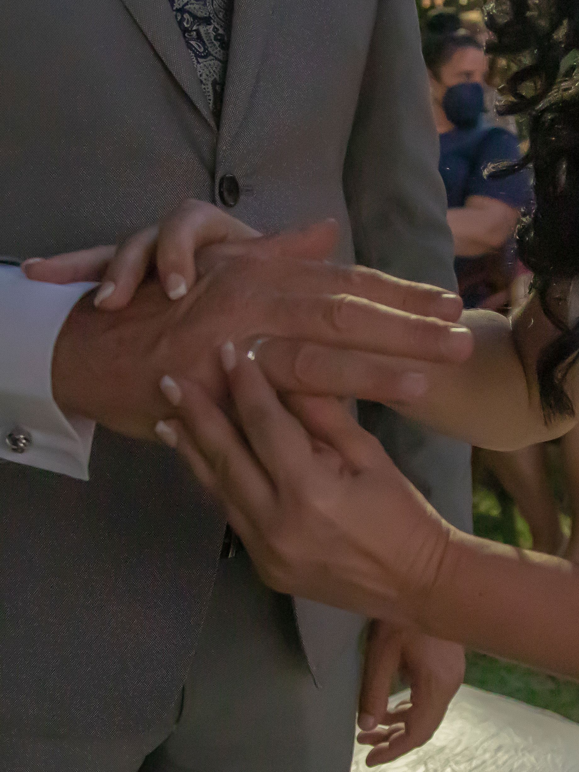 Milagros y Manuel: una Historia de Amor que Floreció en Triana