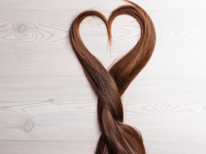 kunstvoll drapierte Menschen haare