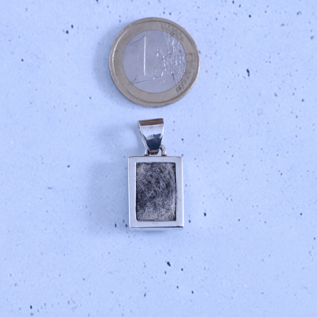 Schmuck aus Silber mit Tierhaaren Tierhaarschmuck für Männer