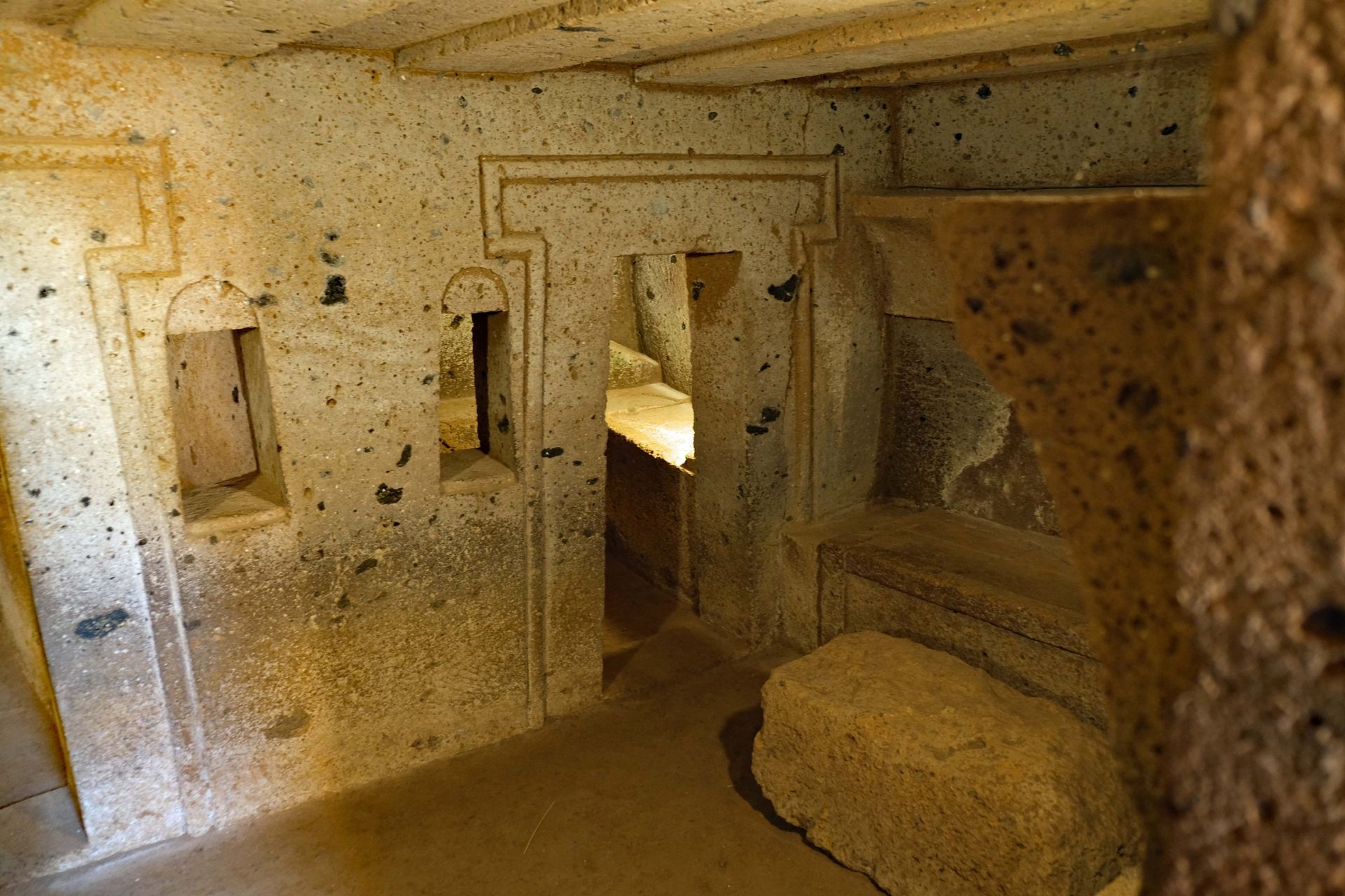 Tomba Della Cornice 