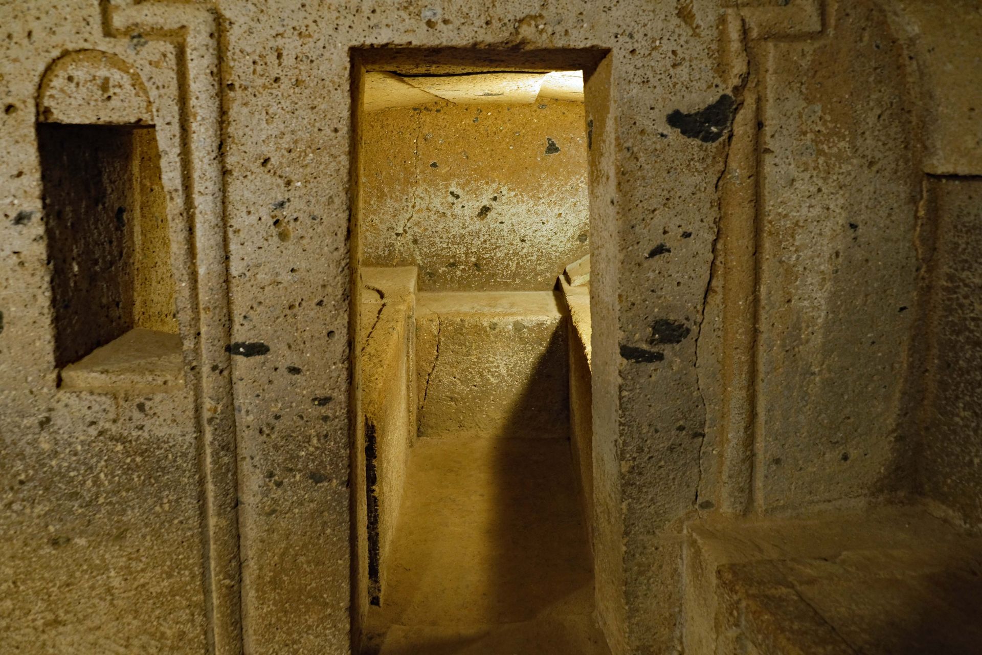 Tomba Della Cornice 