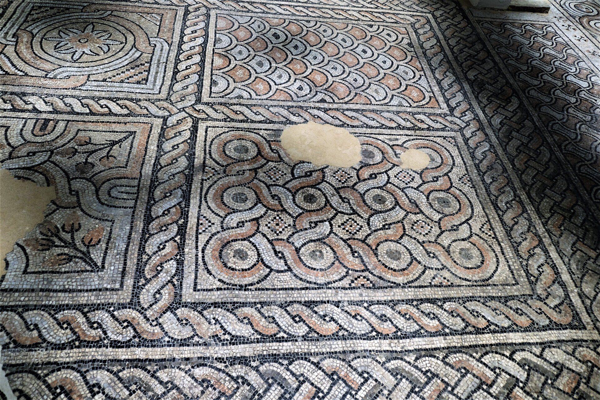 Ravenna Haus der Steinteppiche