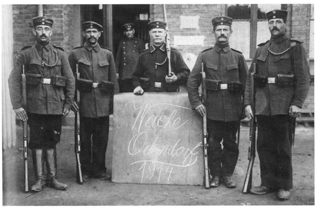 Landsturm Wache am Bahnhof Odendorf 1914 (Archiv Verein Zehnthaus e.V.)