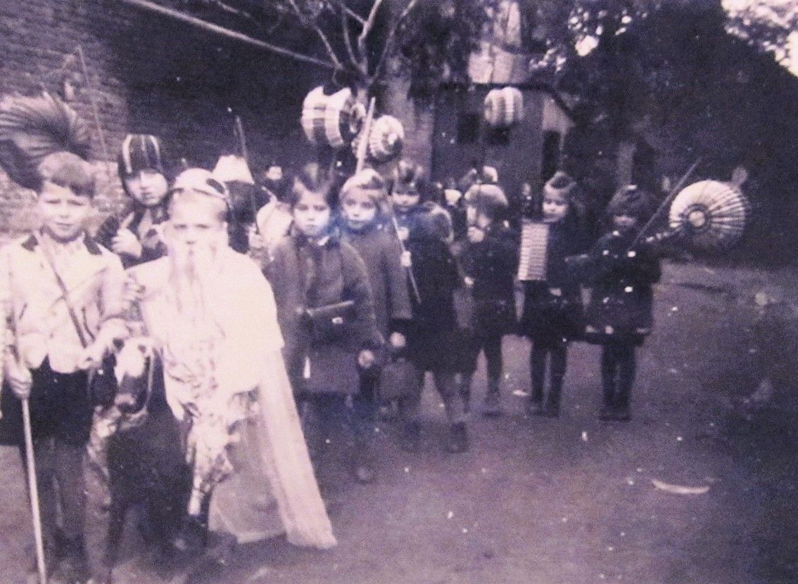 Sankt Martinszug 1947 (Foto: Kethe Kerner)