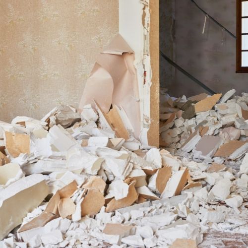 Eine Wand die abgerissen wurde