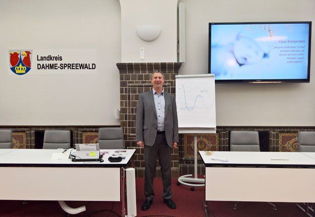 Coach und Trainer Klaus Kampmann, Berlin, zum Vortrag gesunder Schlaf  beim Landkreis Dahme-Spreewald