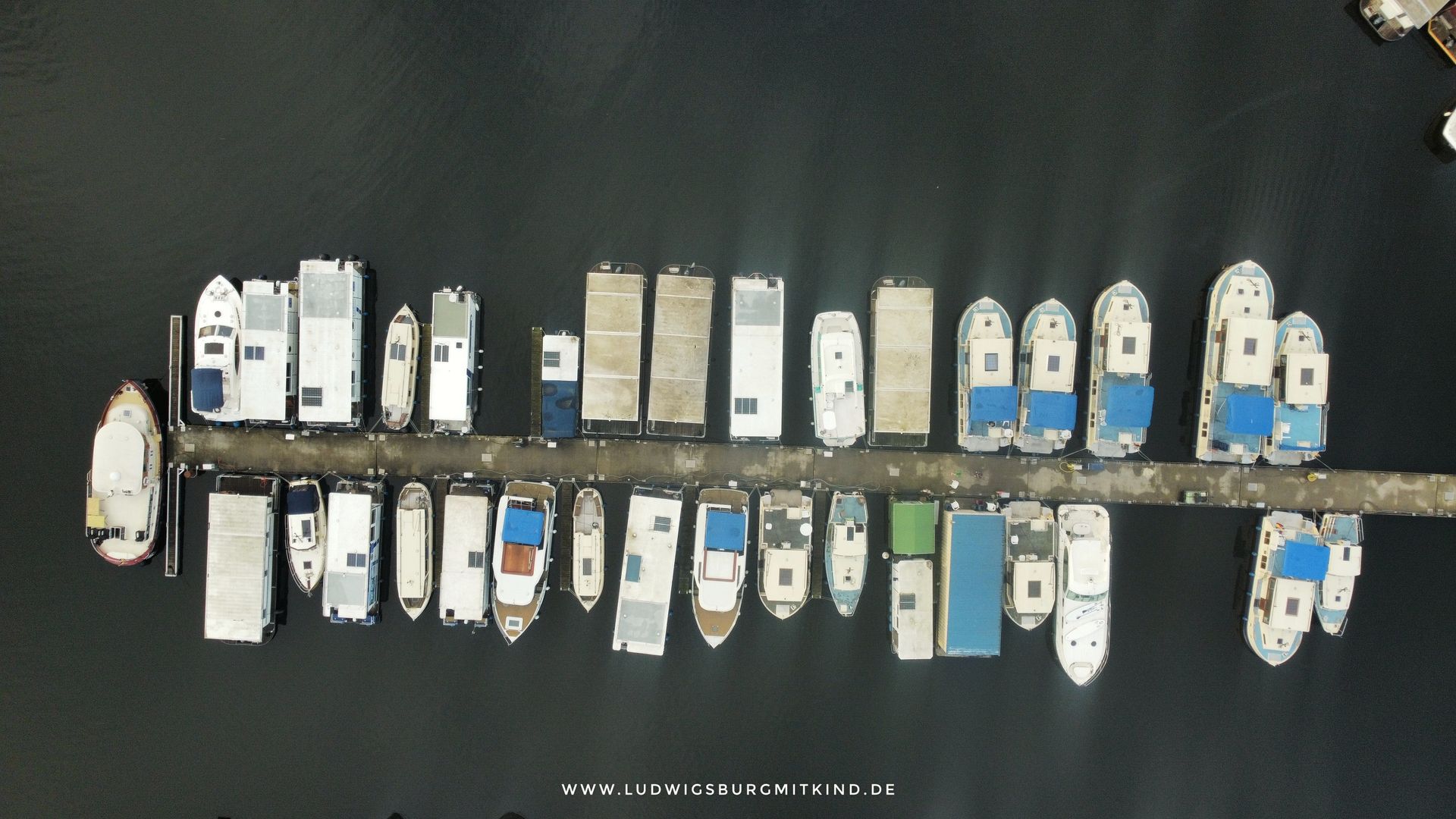 Hausbooturlaub Müritz Kuhnle Mecklenburgische Seenplatte Deutschland