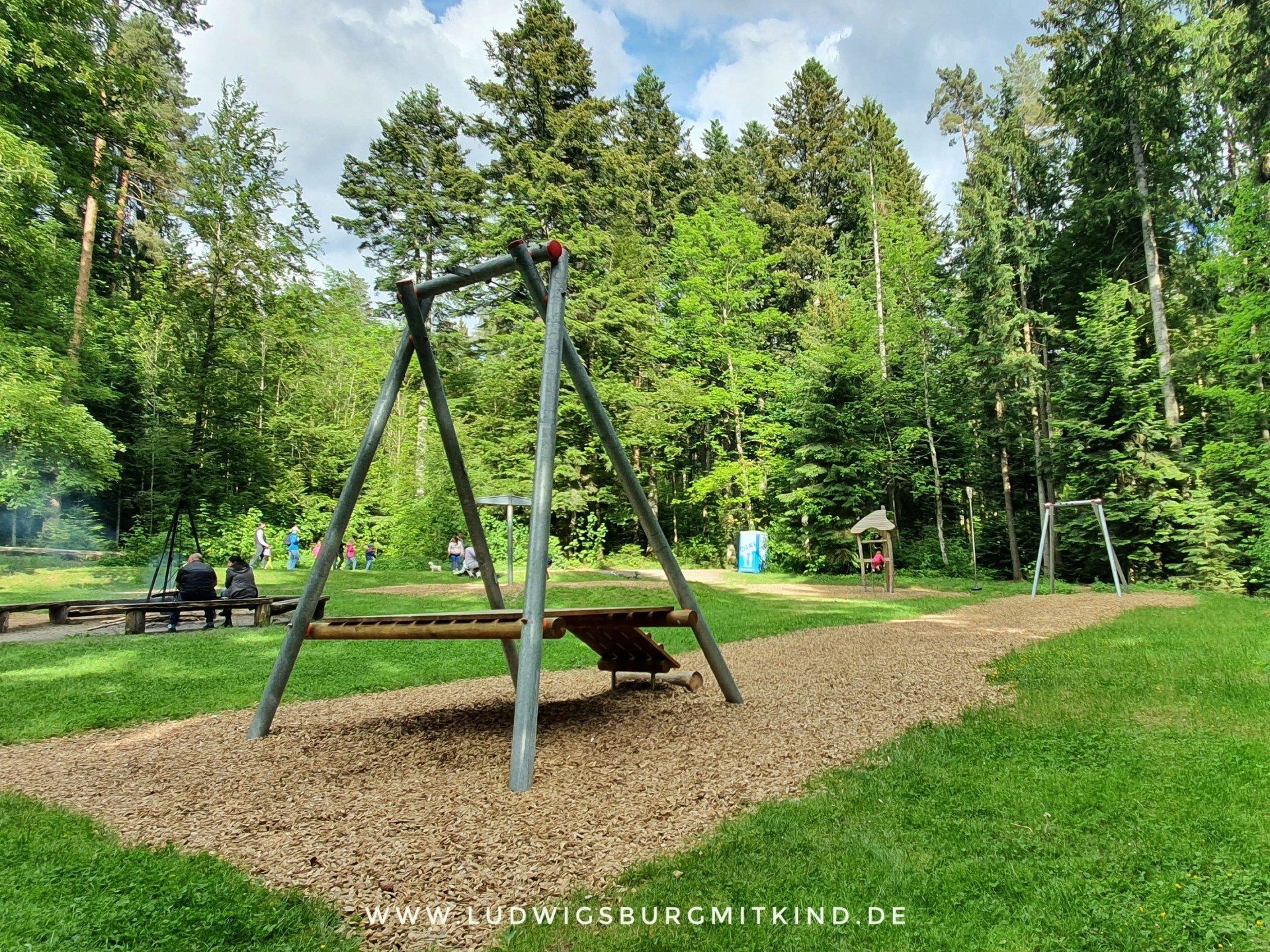 Grillplatz auf dem Barfußpark in Dornstetten im Schwarzwald