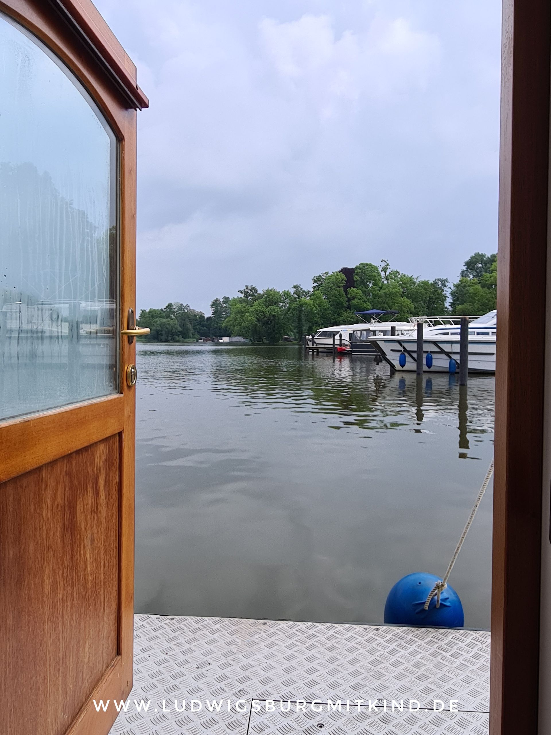 Familienurlaub auf dem Hausboot auf Müritz und Mecklenburgischer Seenplatte