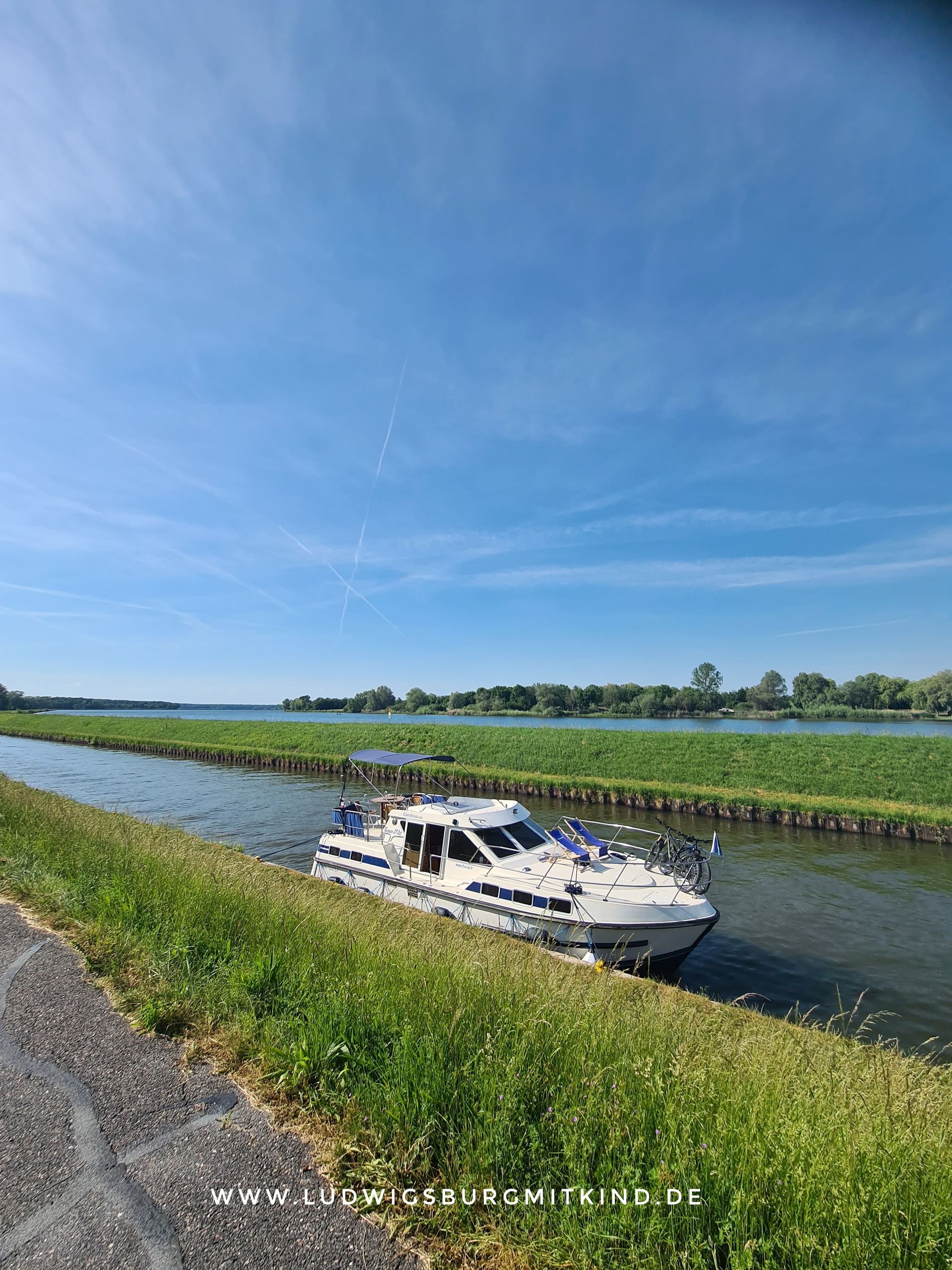 Urlaub mit Kindern auf dem Hausboot in Frankreich
