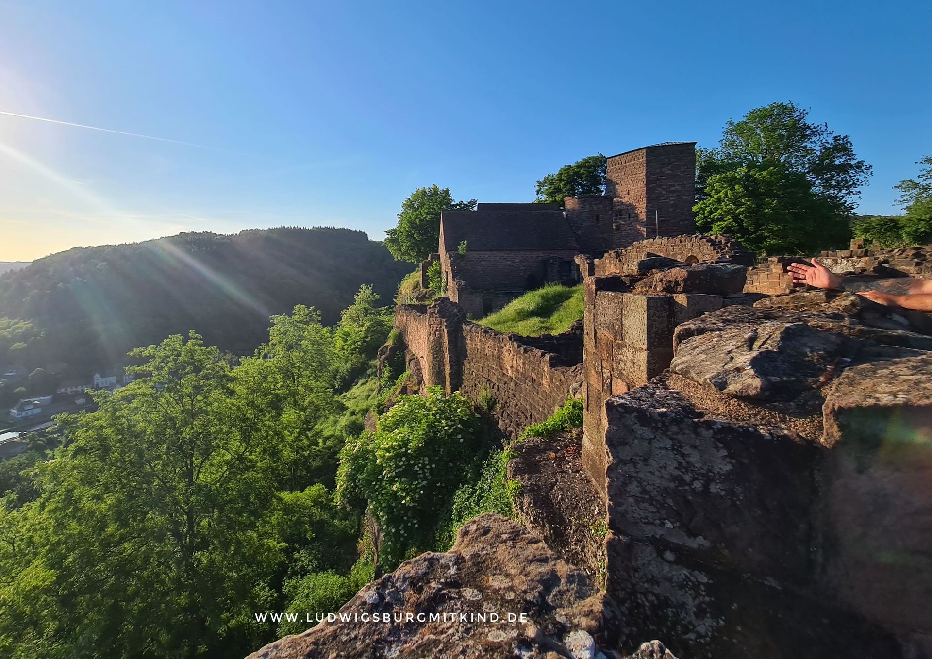 Familienurlaub auf dem Hausboot mit Kindern in Frankreich