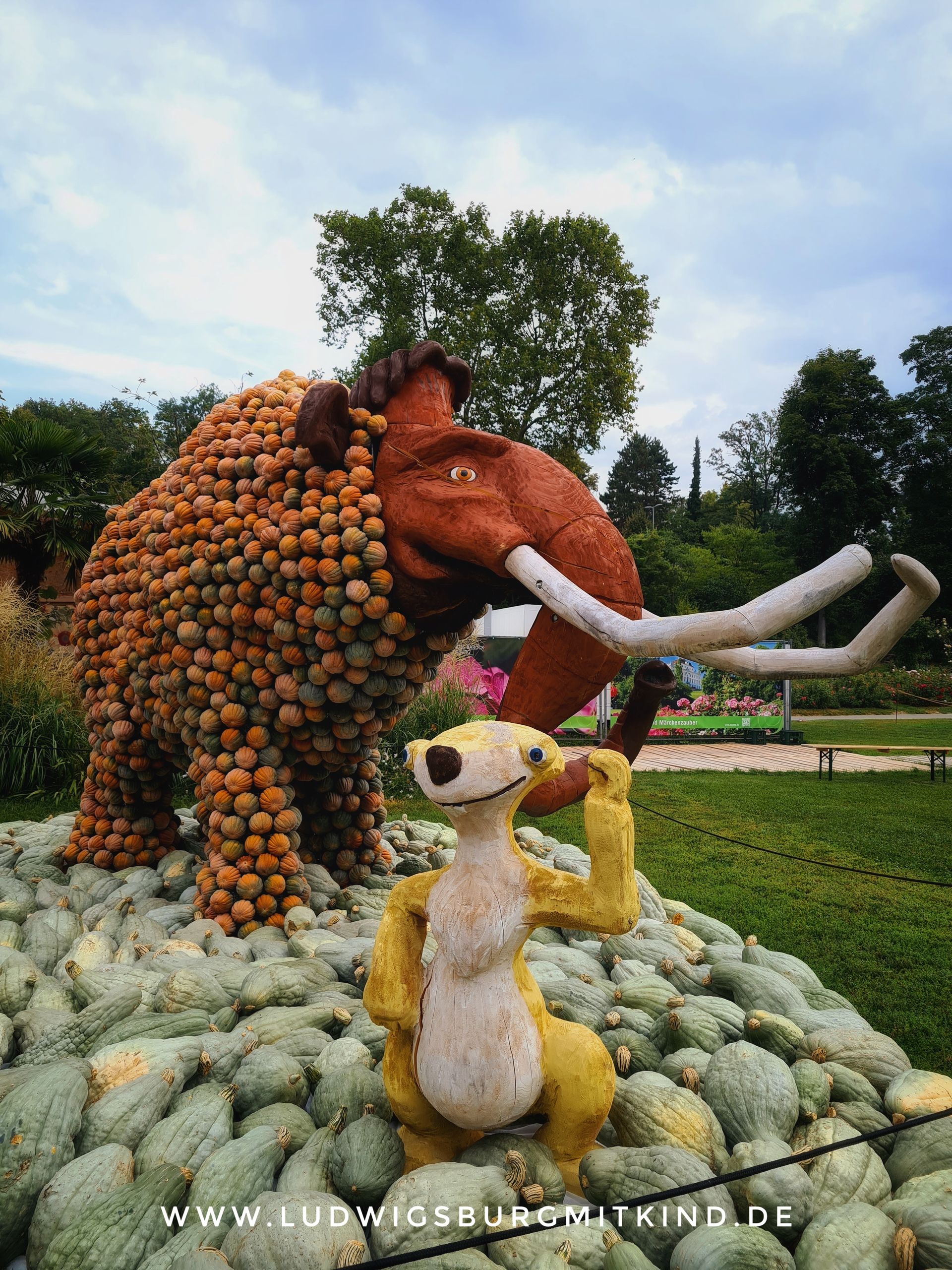 Die Kürbisausstellung ist ein echtes Highlight für Familien. Kinder staunen über die riesigen Figure