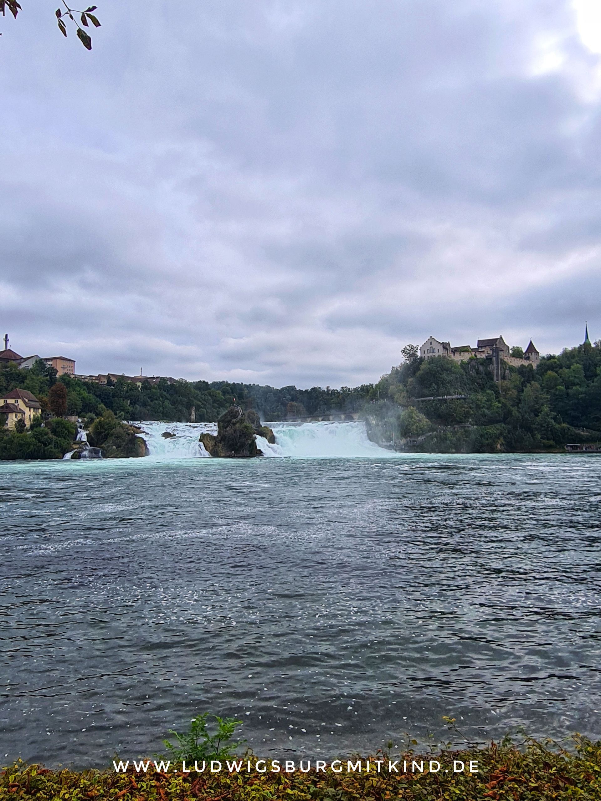 Rheinfall Wasserfall Schaffhausen Familienausflugsziel