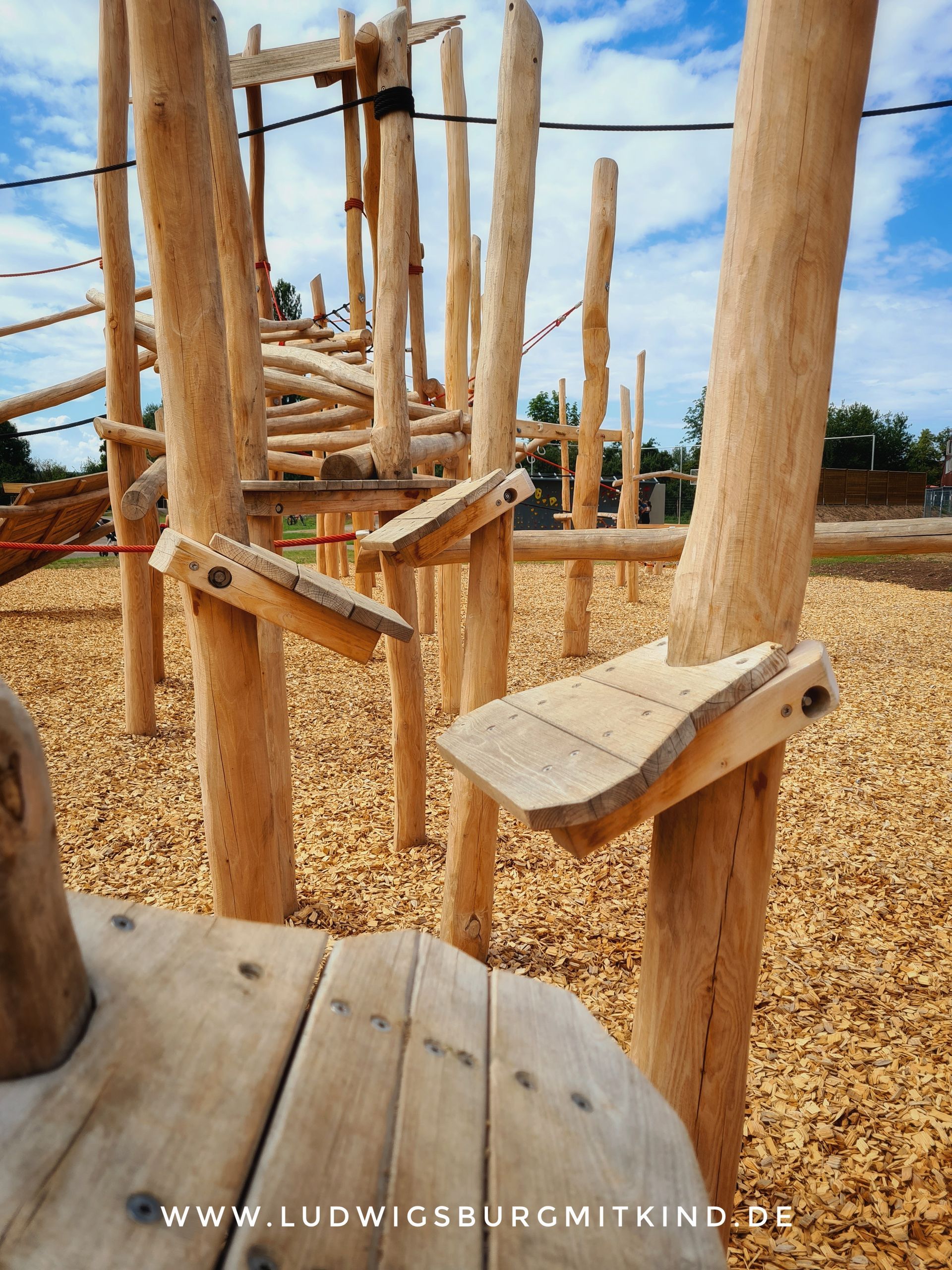 Neuer Spielplatz in Großbottwar: Stadt am Bach bietet Action für Kinder ab 5 mit Pumptrack, Bachlauf