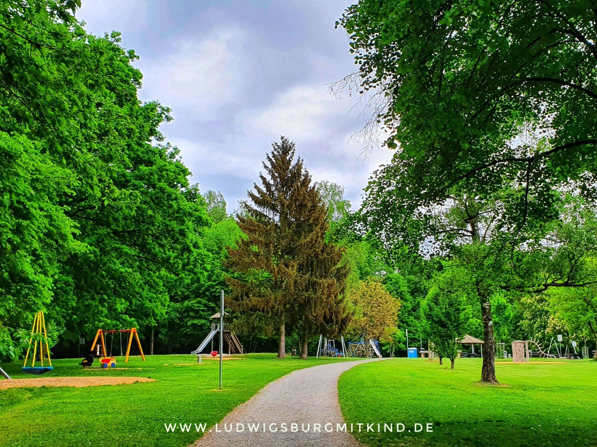 Waldspielplatz mit Grillplatz Backnang