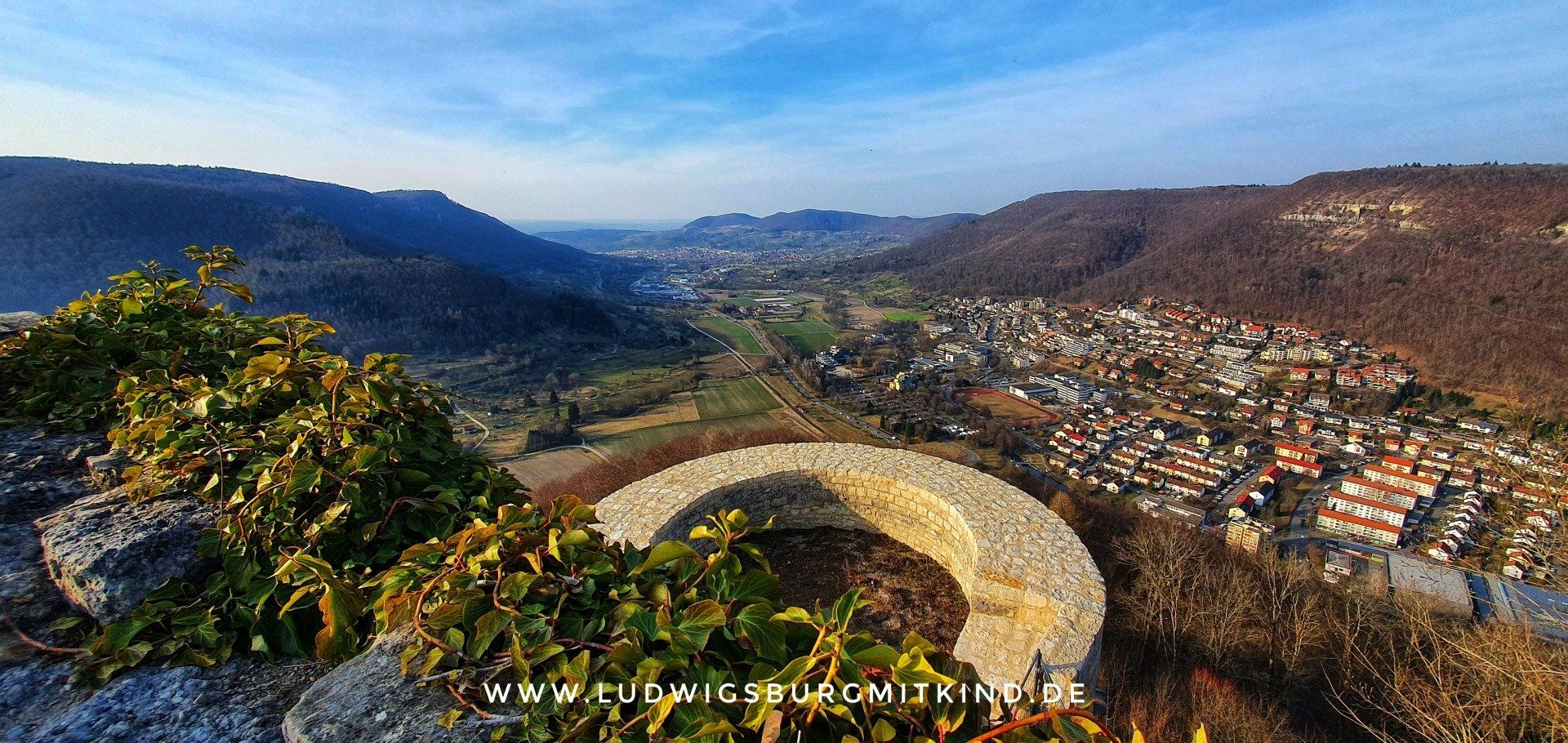 Familienausflugsziel Burg Hohenurach Schwäbische Alb Familienausflugsziel Burg Hohenurach Schwäbische Alb