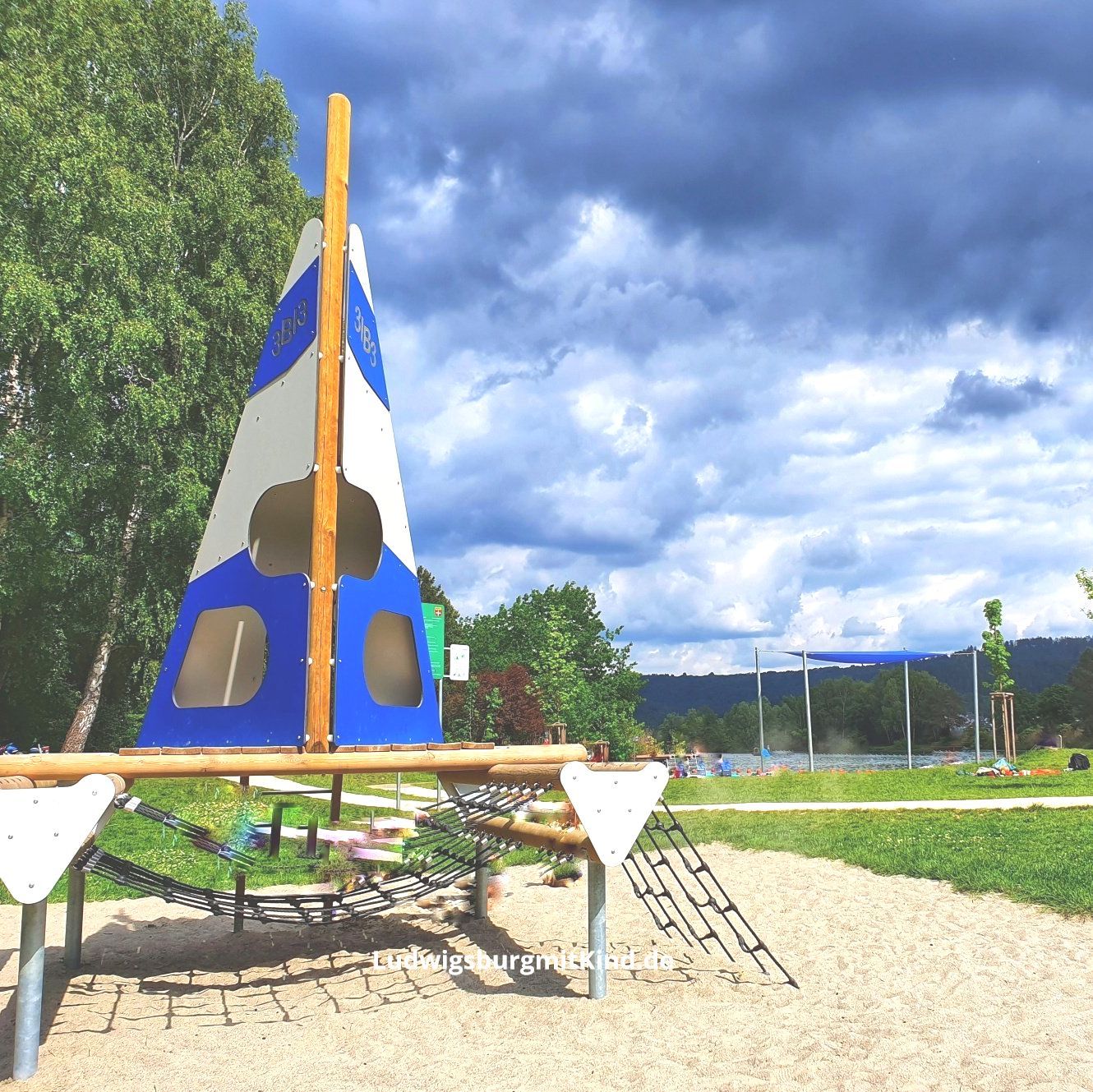 Badeseen der Region Stuttgart mit Spielplatz für Kinder