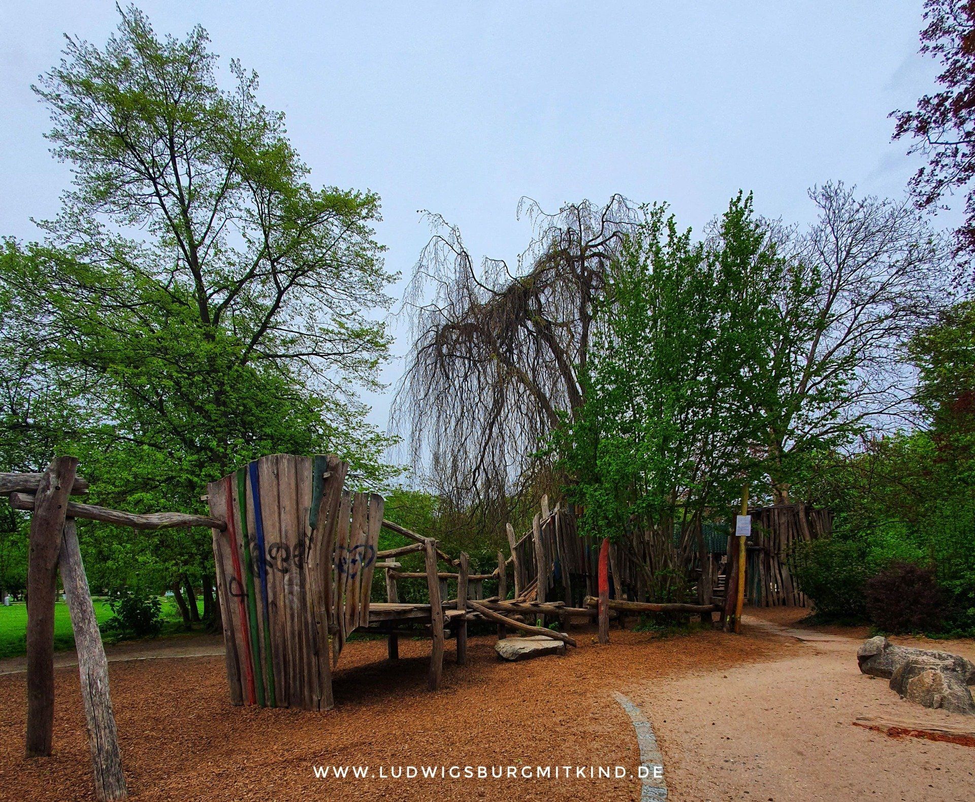 Spielplatz Wasserspielplatz Ludwigsburg Bärenwiese Spielplatz Ludwigsburg Bärenwiese