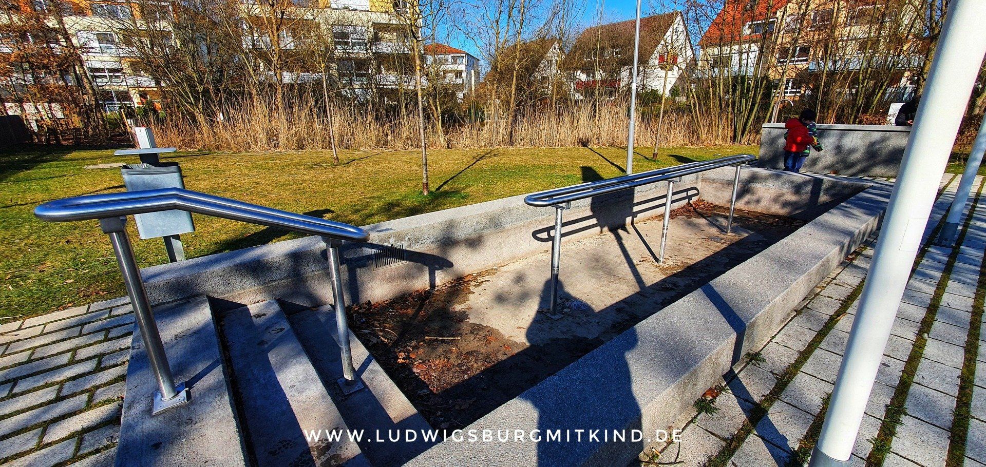 Spielplatz im Stadtpark Schorndorf im Remstal Ausflugsziel für Familien Spielplatz im Stadtpark Schorndorf im Remstal Ausflugsziel für Familien