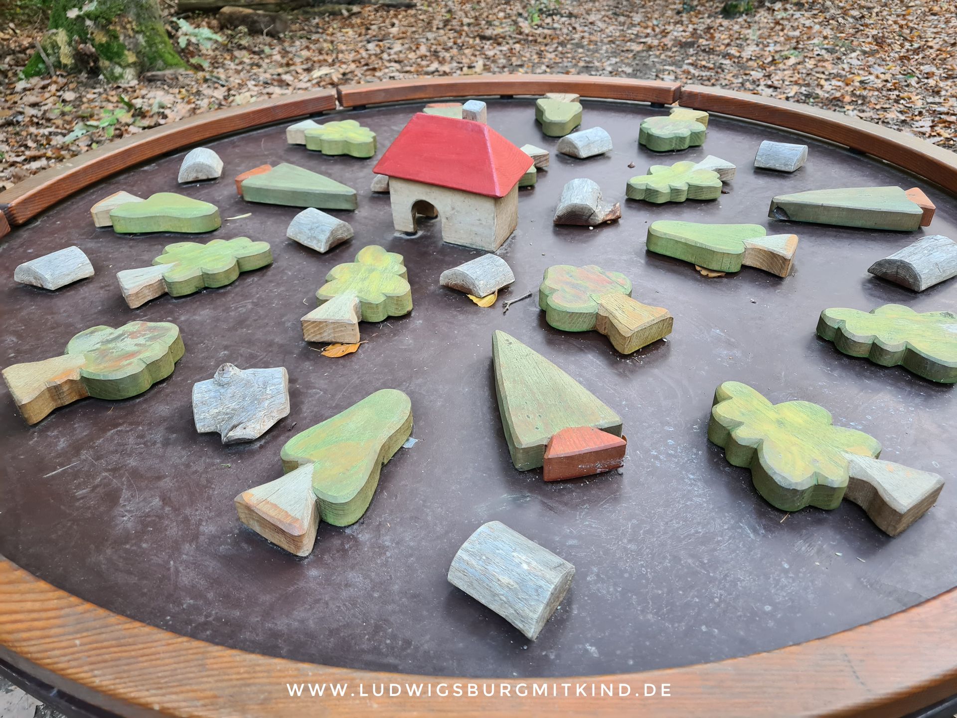 Walderlebnispfad mit Kugelbahnen In Gerlingen Stuttgart