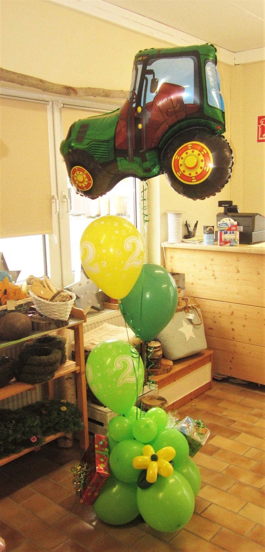 Ballonarrangement, Folienballon Traktor, Folienballon Worms, Latexballons, Luftballons Worms