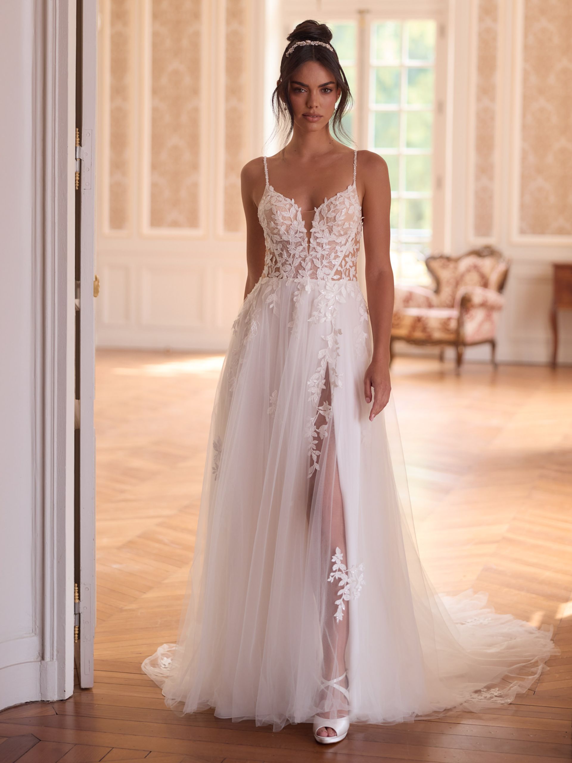 romatisches brautkleid mit beinschlitze für bräute aus Oberhausen