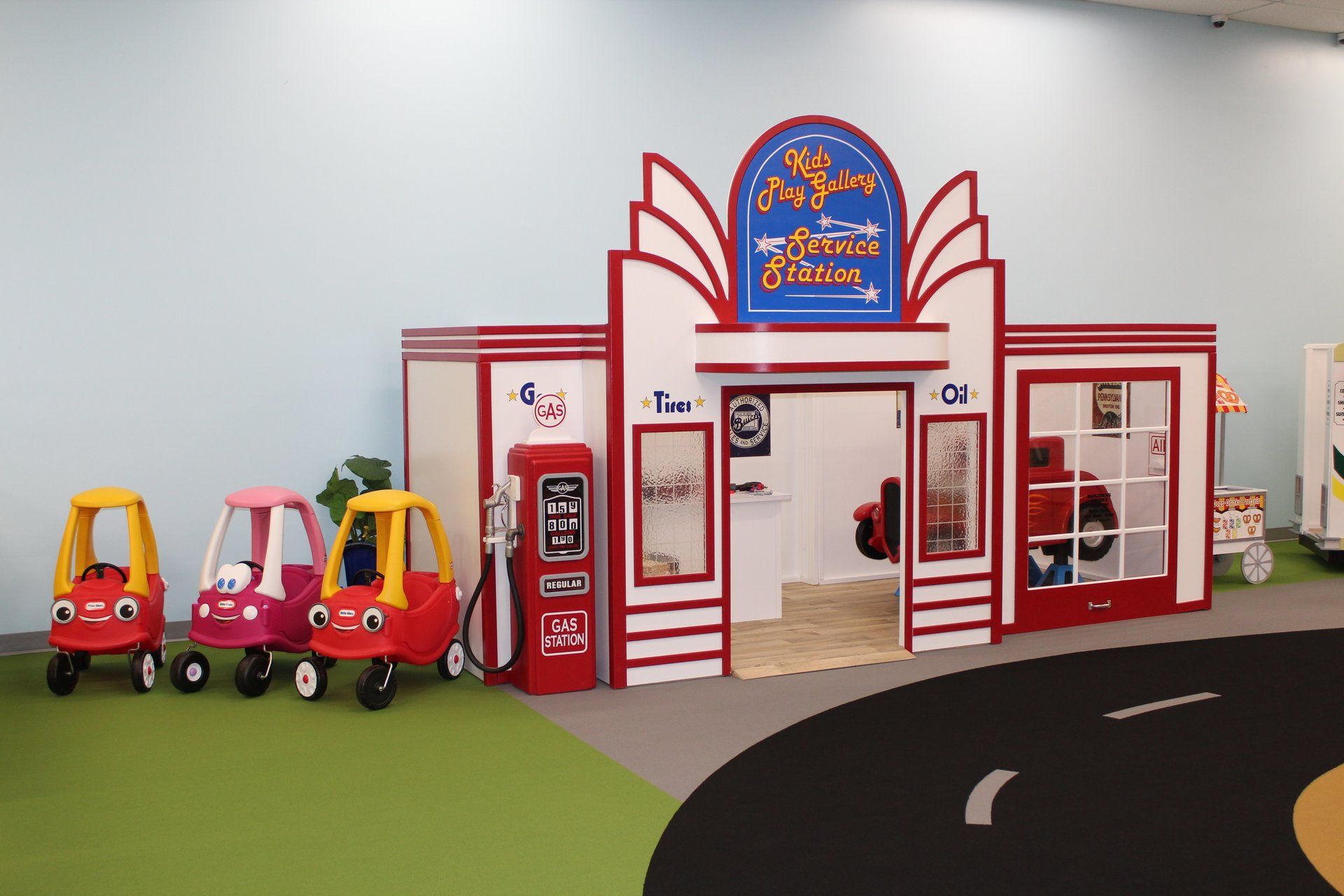 Kids Play Gallery Service Station