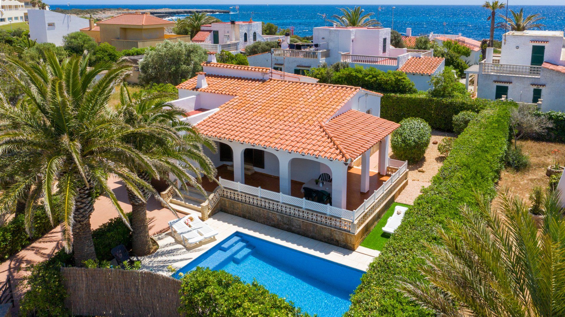 Villa Aure, casa de alquiler de vacaciones en Menorca. Vista general de la casa.