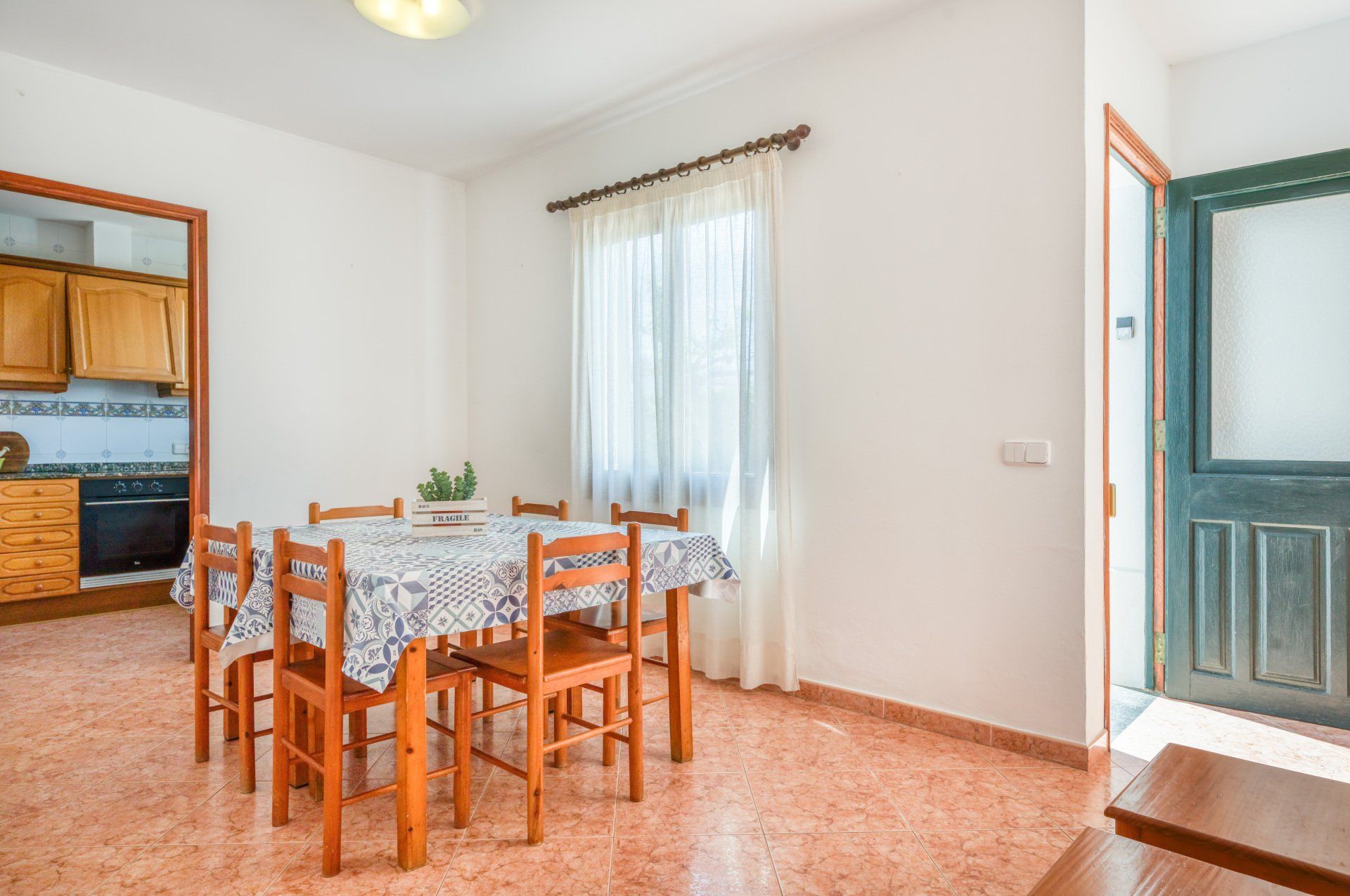 Foto del comedor de Villa Mascaró, casa de alquiler de vacaciones en Menorca.