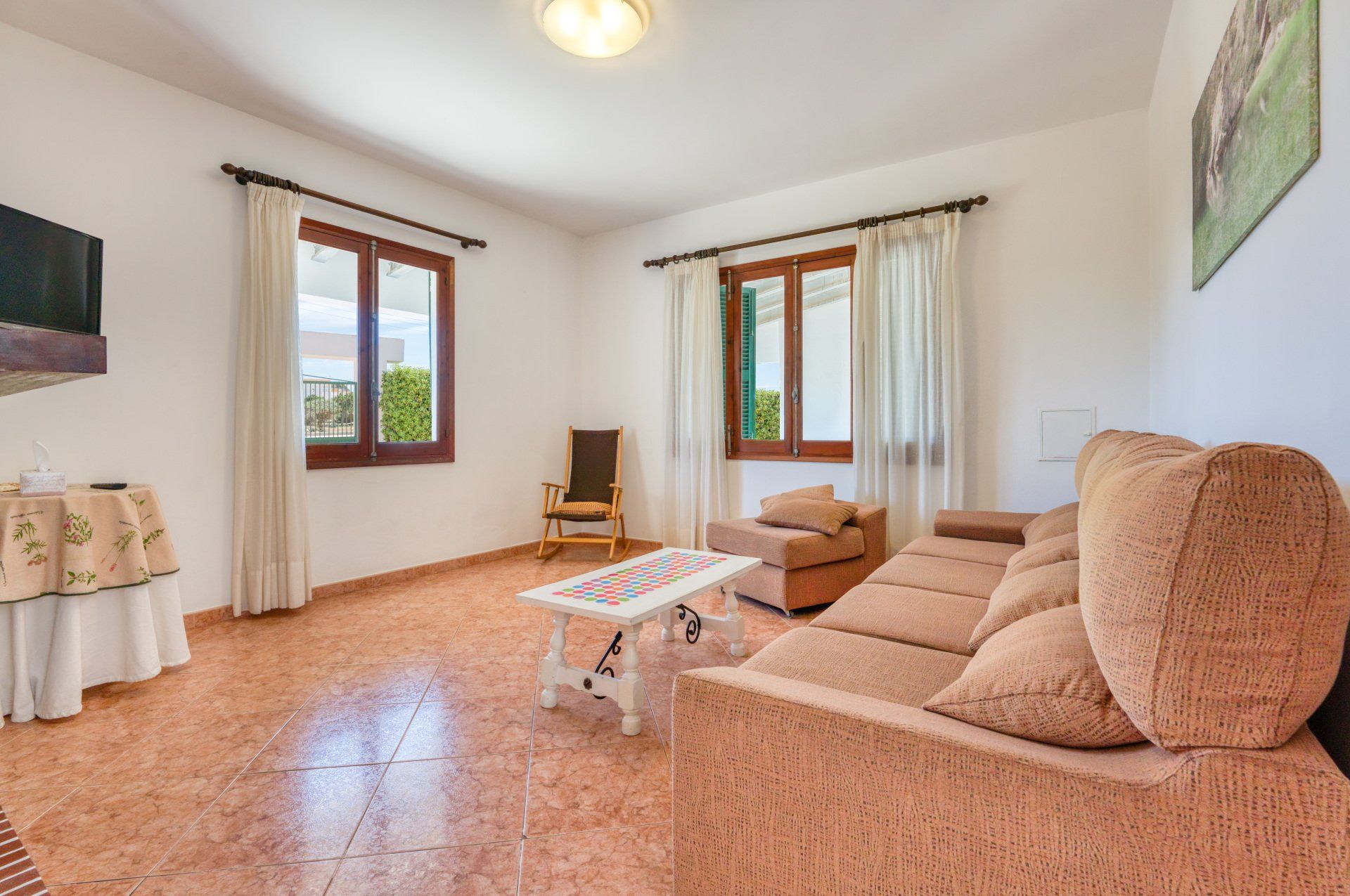 Foto del salón de Villa Mascaró, casa de alquiler de vacaciones en Menorca.