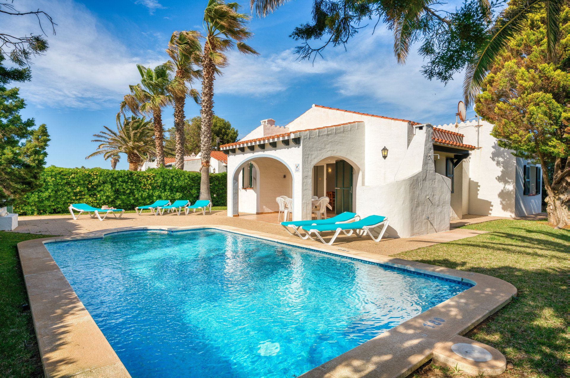 Villa Jordi, Chalet en alquiler de vacaciones en la isla de Menorca.