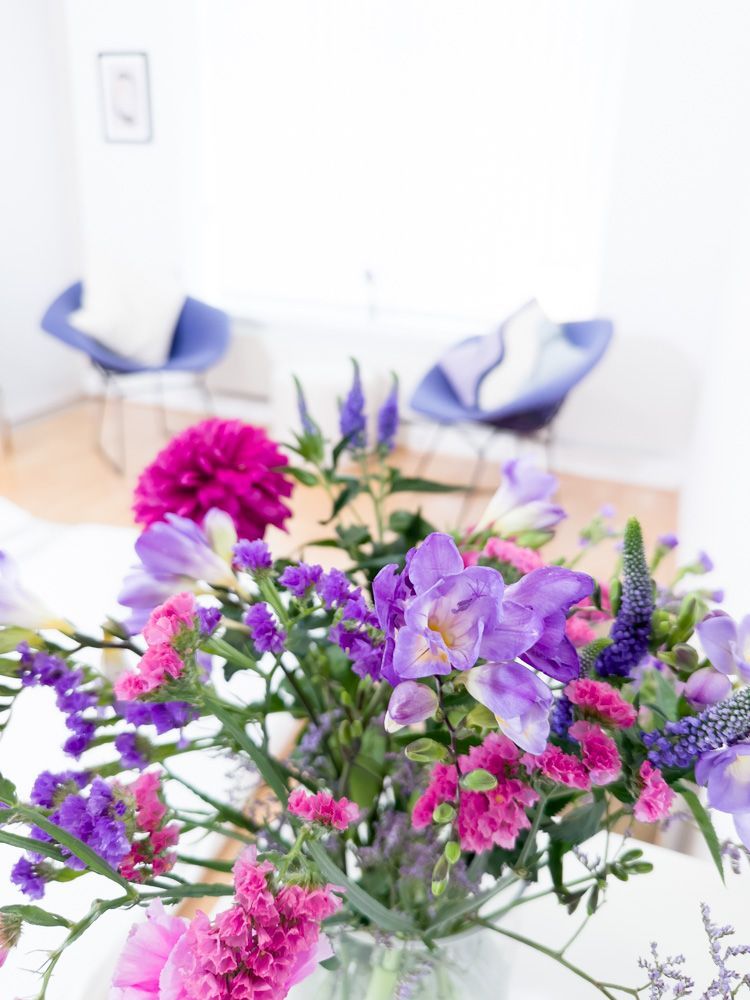 Anna Kiehl ist Expertin für Frauengesundheit. Shiatsu Praktikerin in München Sendling.