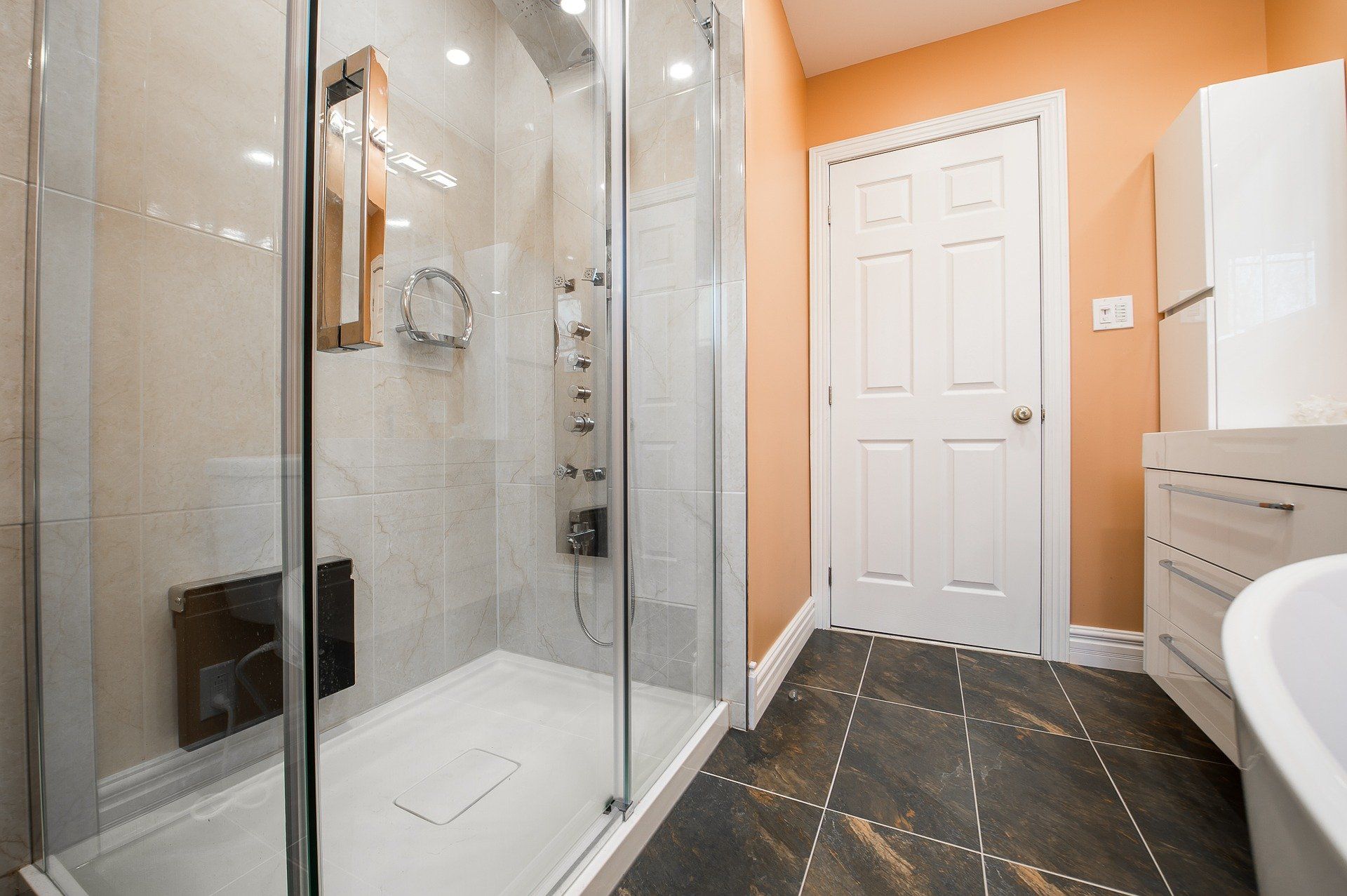 A votre service Salle de Bain rénovée en 2021