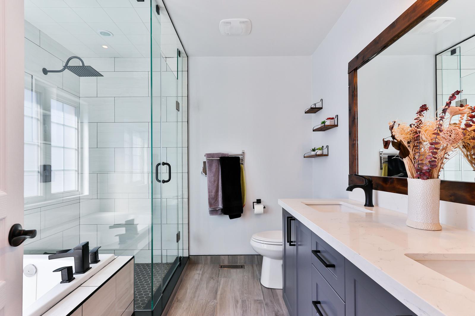 A votre service Salle de bain et douche rénovées