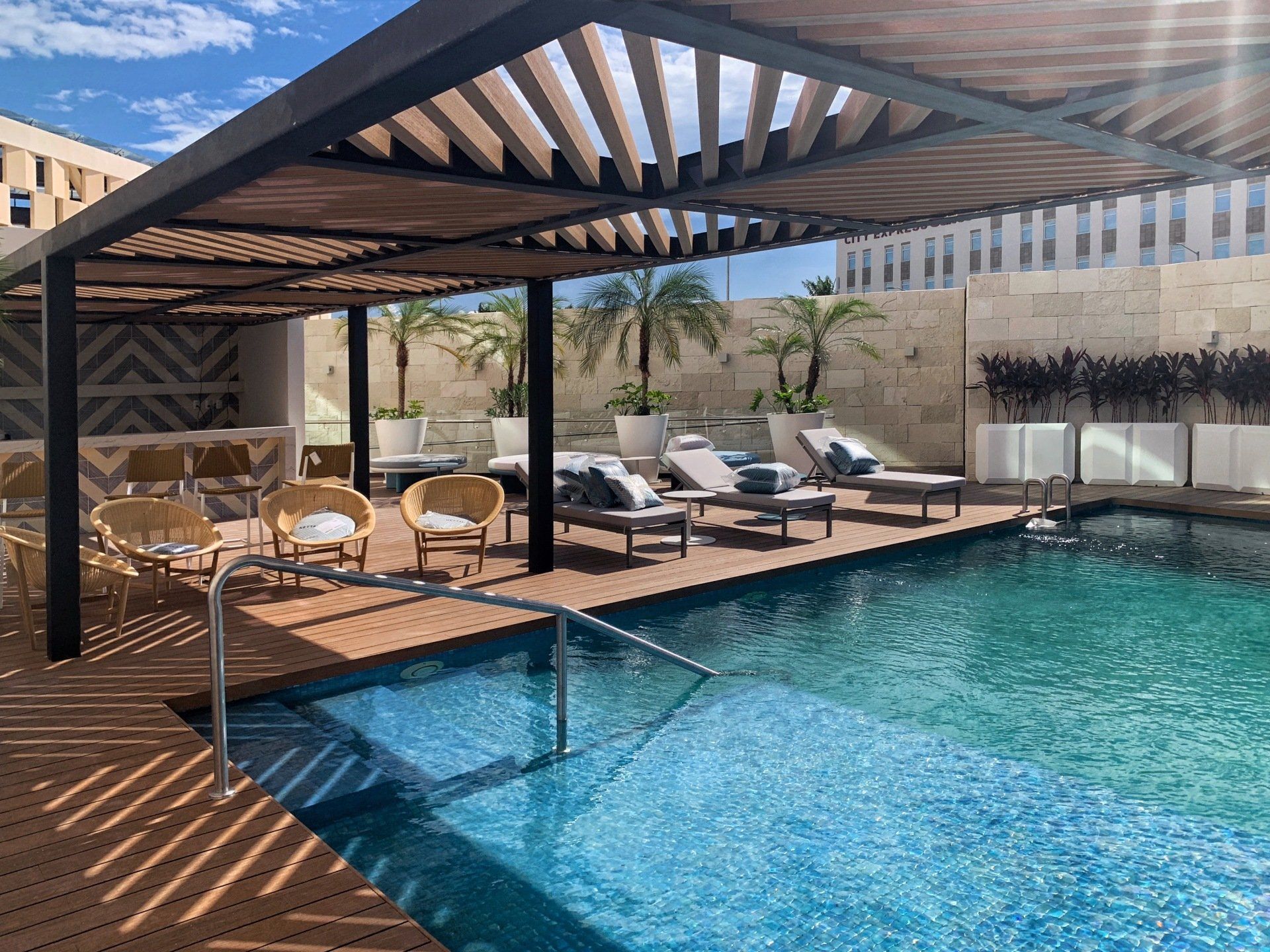 Newtechwood Listones de Composite Listones de Composite WPC Fachadas