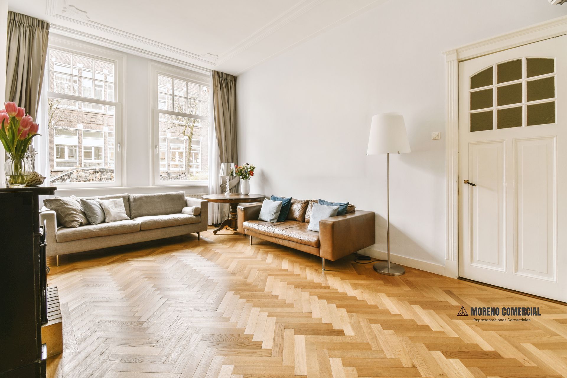 Parquet flotante en espiga de madera natural de roble