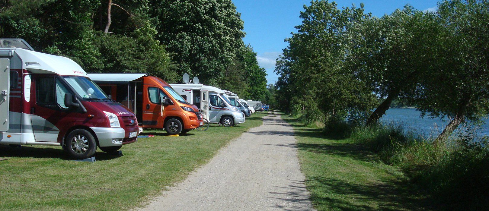 Camping am See Alt Schwerin Wohnmobile am Plauer See