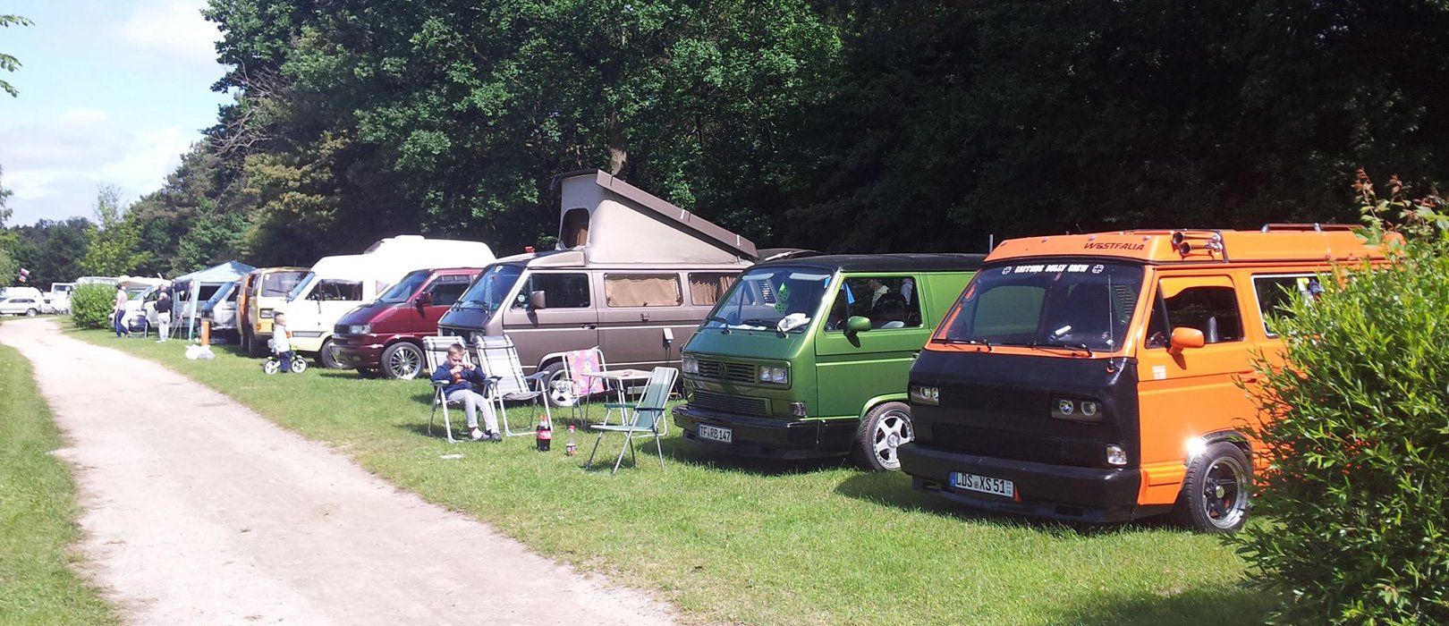 Bullis am See Zeltplatz Bereich Amselwiese Camping am See Alt Schwerin Zelte und Bullis am See