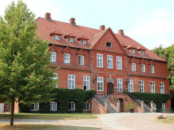 Alt Schwerin Gutshaus Alt Schwerin, Gutshaus, Pflegeheim, Museum