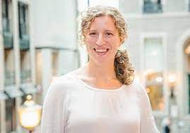 Brigitte Dubuc gérante de Corps en Main à Montréal Brigitte Dubuc gérante de Corps en Main à Montréal